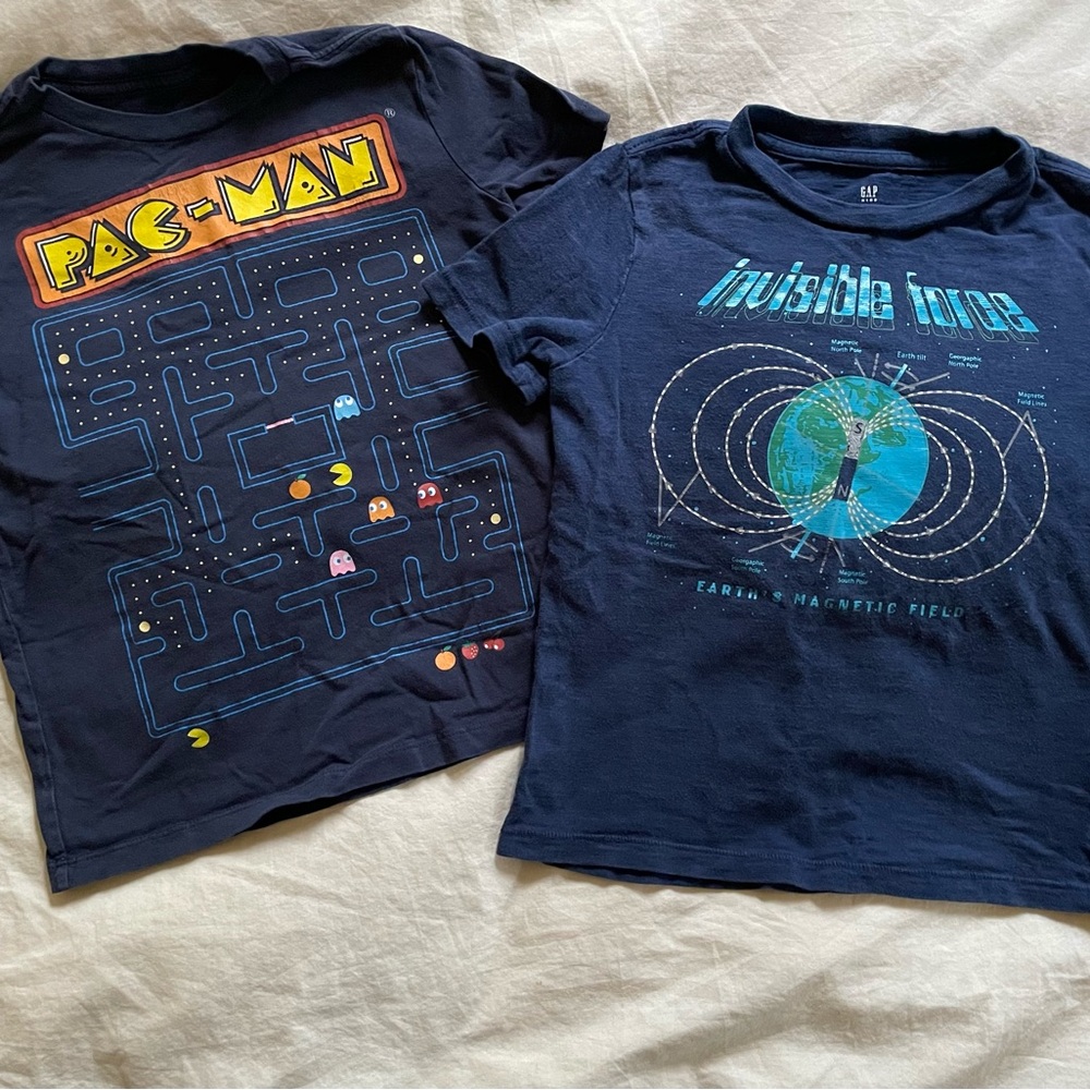 Fun graphic tees! Size 5-6